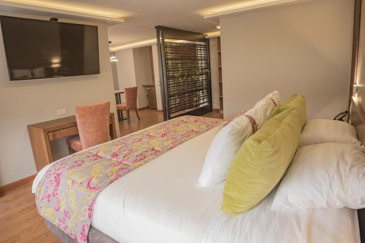 Hotel Ambato Ngoại thất bức ảnh