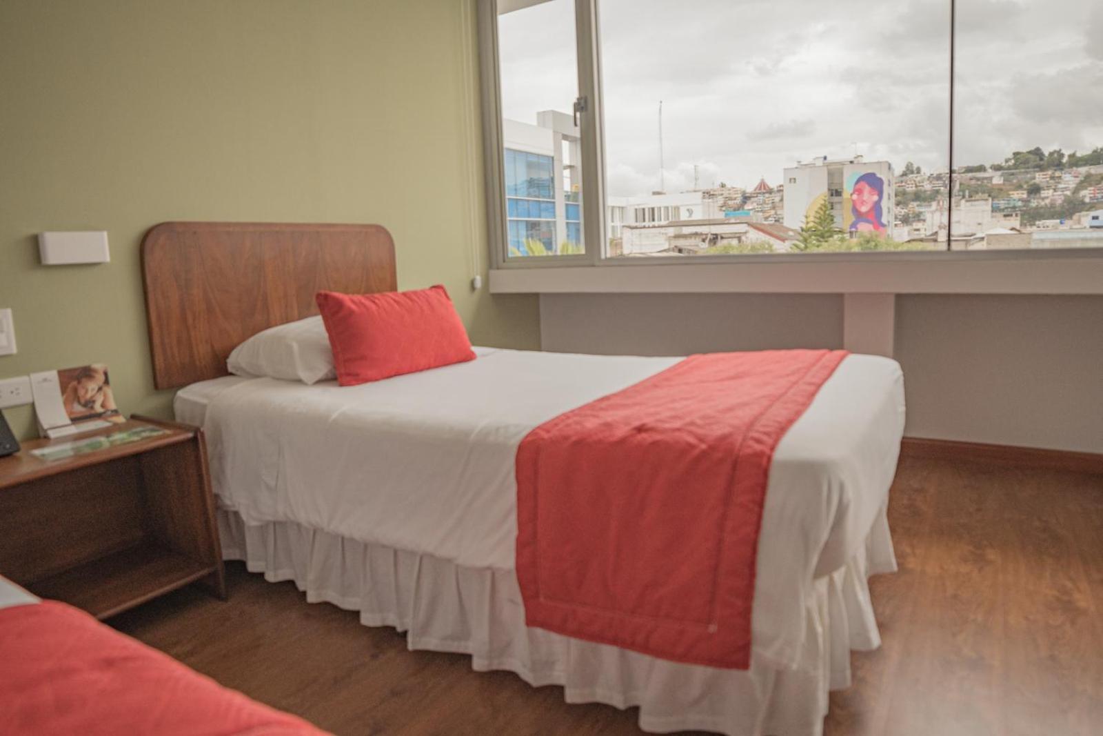 Hotel Ambato Ngoại thất bức ảnh