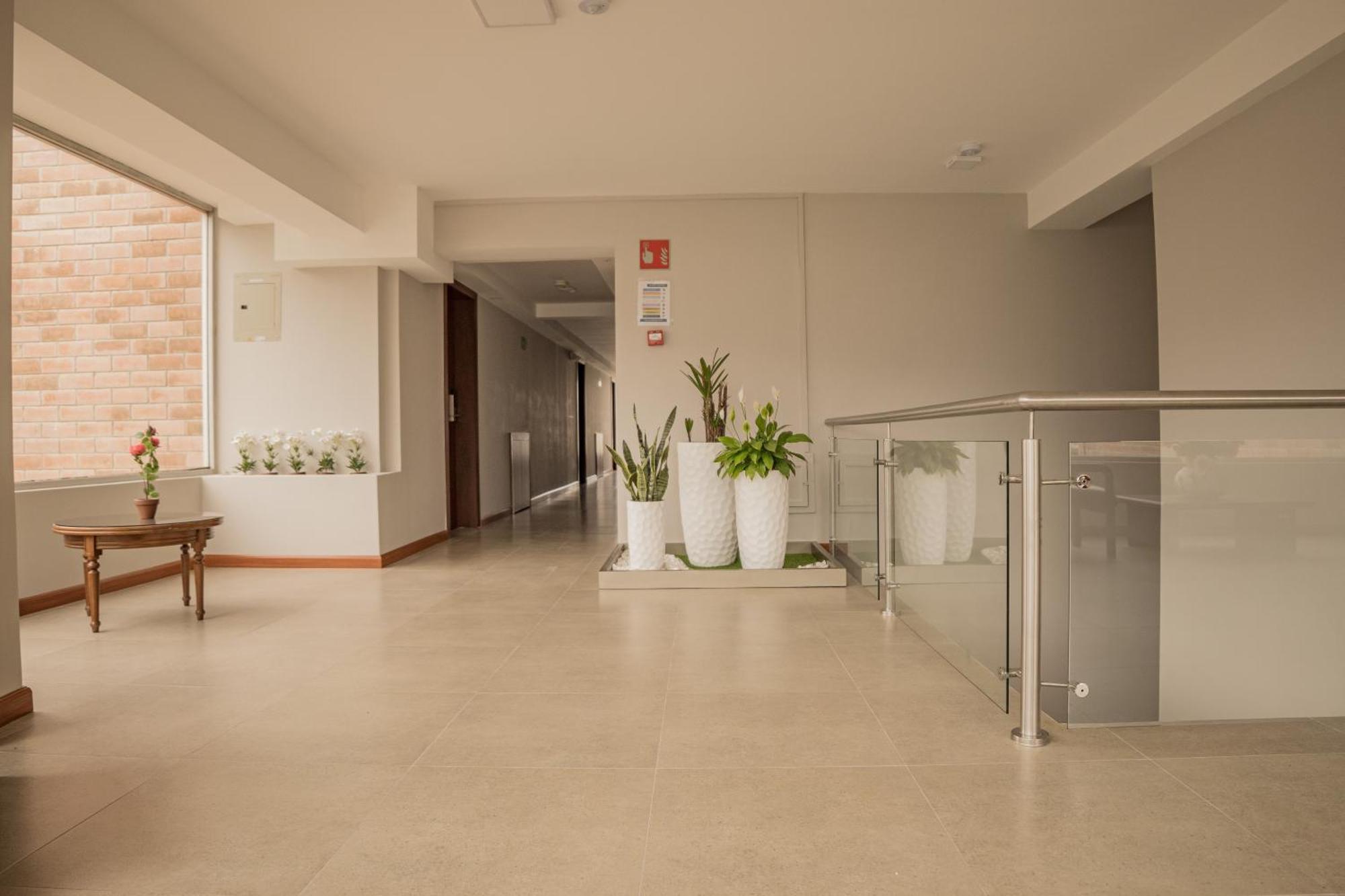Hotel Ambato Ngoại thất bức ảnh