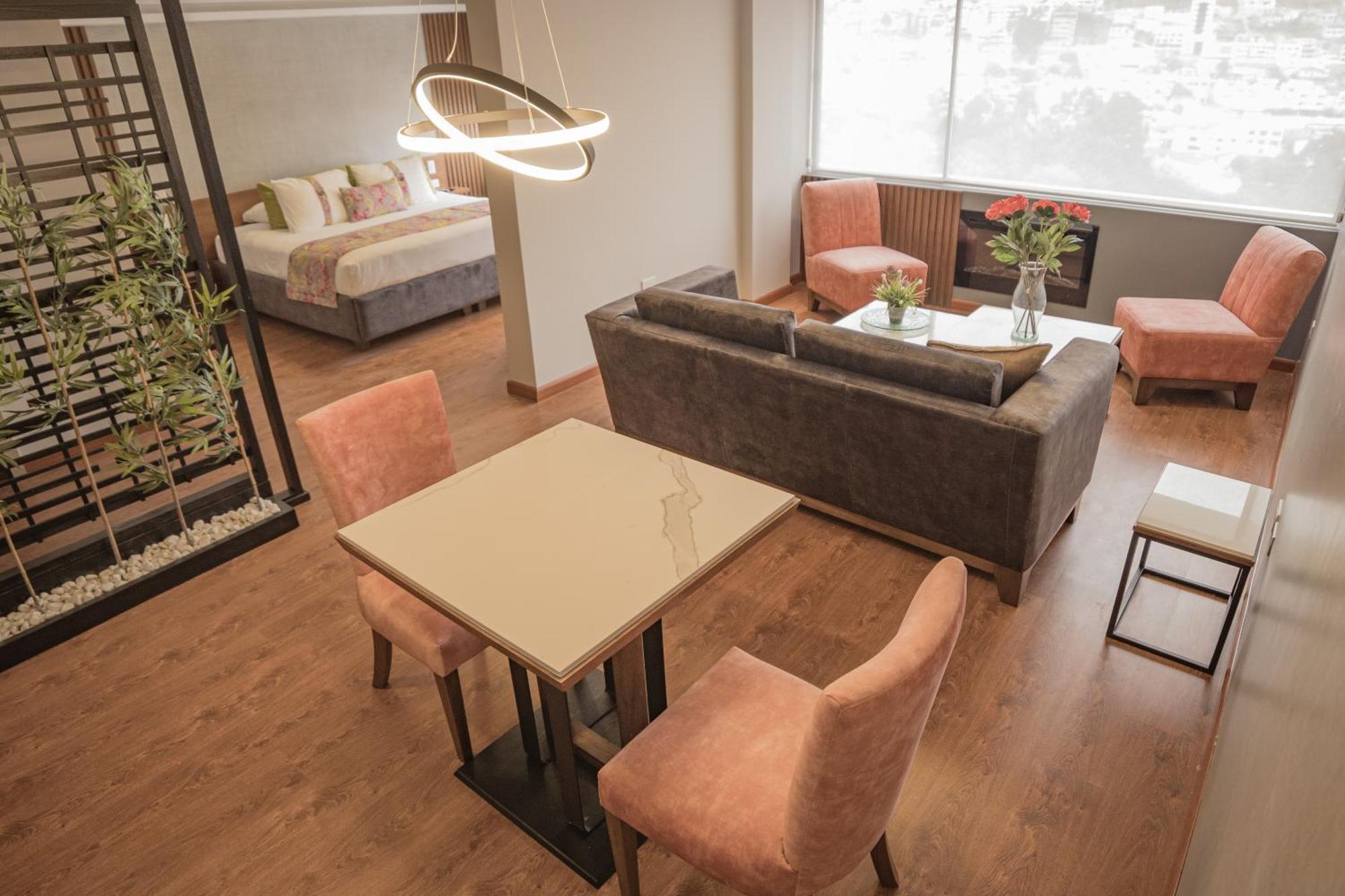 Hotel Ambato Ngoại thất bức ảnh