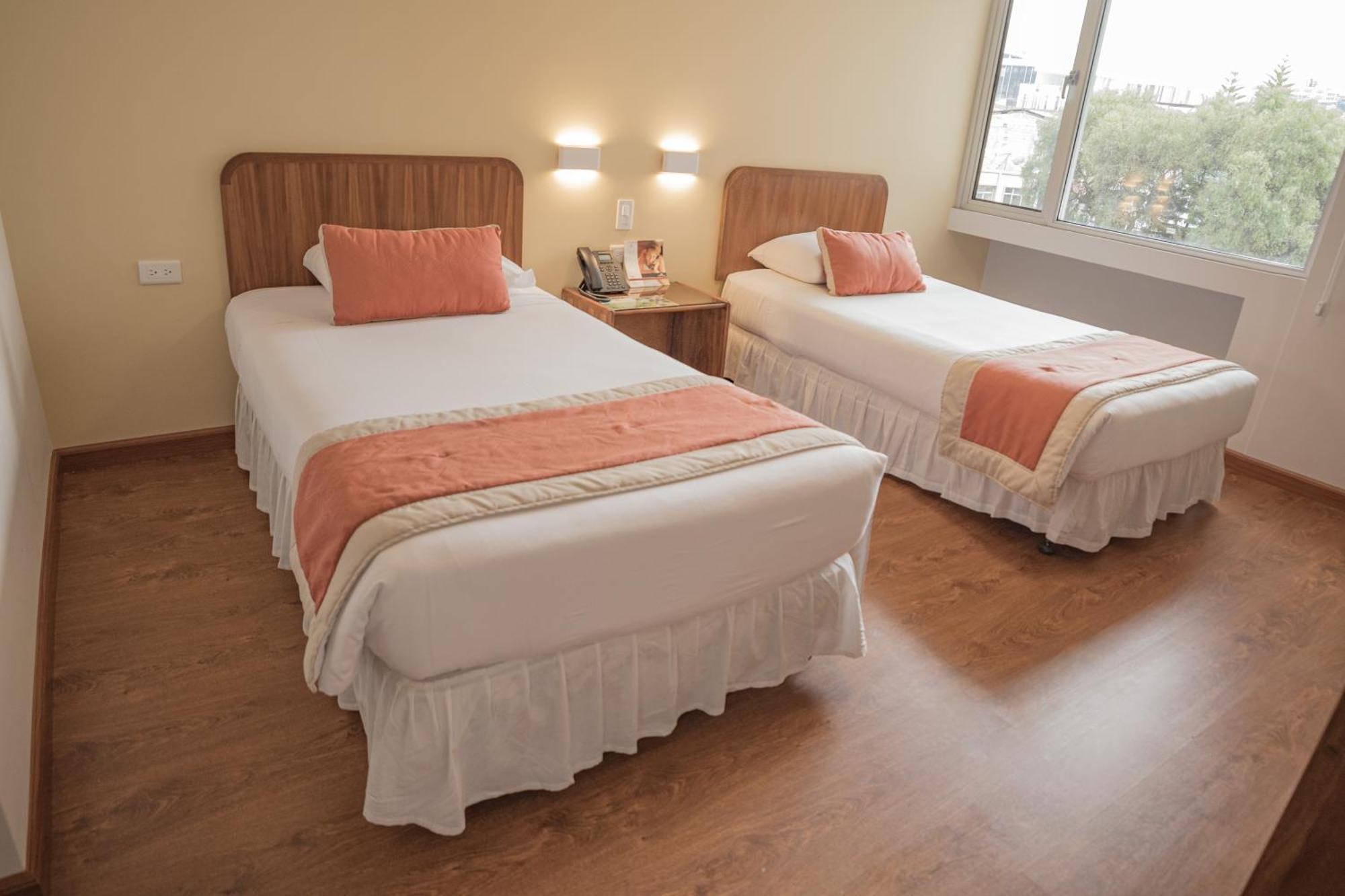 Hotel Ambato Ngoại thất bức ảnh
